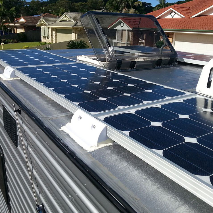 Karavanlar için Enerji Sorununa Alternatif Bir Çözüm: Solar Paneller